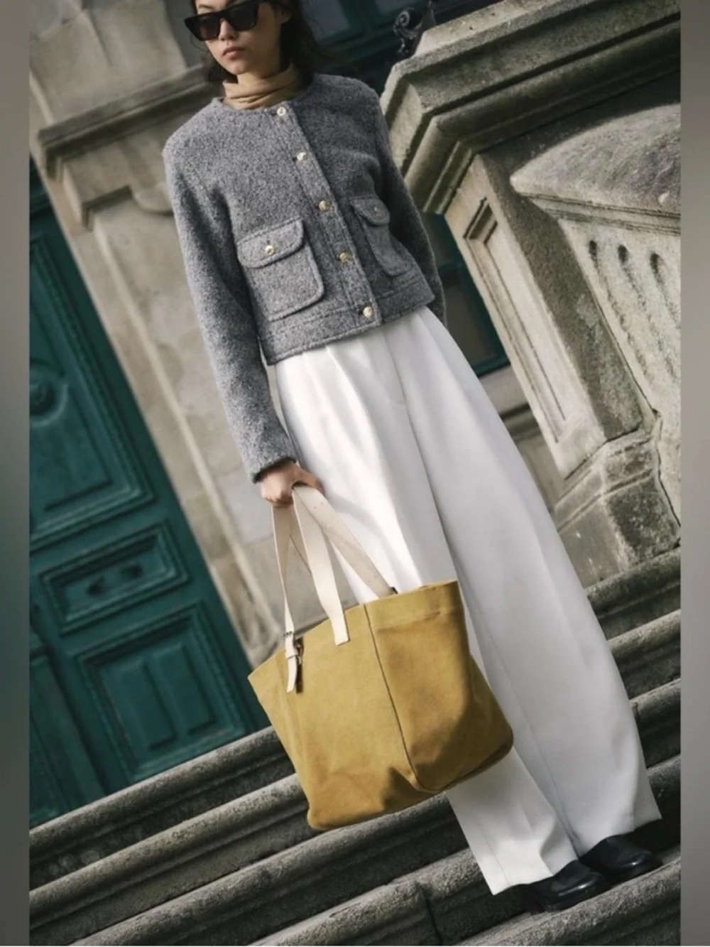 ZARA BLOGGER FAVORITE SHORT BOUCLÉ JACKET SIZE L - Picture 2 of 13